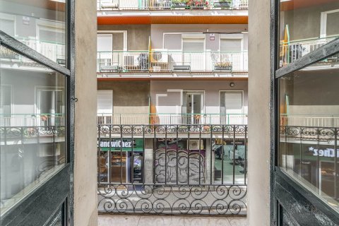 2 bedrooms apartment for sale in Barcelona, Catalonia, Spain № 8671 - photo 21