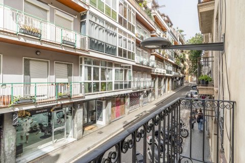 2 bedrooms apartment for sale in Barcelona, Catalonia, Spain № 8671 - photo 22