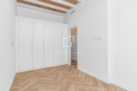 2 bedrooms apartment for sale in Barcelona, Catalonia, Spain № 8671 - photo 17