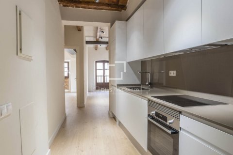Apartamento de 2 dormitorios en venta en Barcelona, Cataluña, Spain № 8672 - foto 24