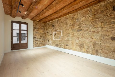 Apartamento de 2 dormitorios en venta en Barcelona, Cataluña, Spain № 8672 - foto 17