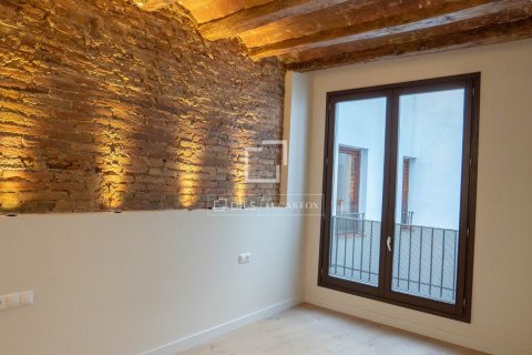 Apartamento de 2 dormitorios en venta en Barcelona, Cataluña, Spain № 8672 - foto 10