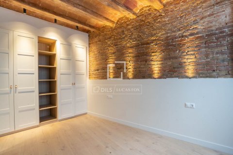 Apartamento de 2 dormitorios en venta en Barcelona, Cataluña, Spain № 8672 - foto 8