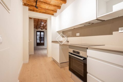 Apartamento de 2 dormitorios en venta en Barcelona, Cataluña, Spain № 8672 - foto 22