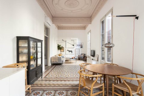 Apartamento de 3 dormitorios en venta en Barcelona, Cataluña, Spain № 7232