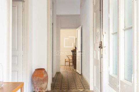 Купить квартиру в Барселона, Испания с 3 спальни, 116м², № 7232 - фото 8