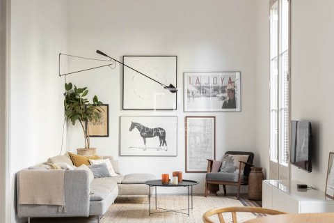 Купить квартиру в Барселона, Испания с 3 спальни, 116м², № 7232 - фото 16