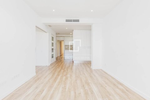 3 bedrooms apartment for sale in Barcelona, Catalonia, Spain № 7236 - photo 22