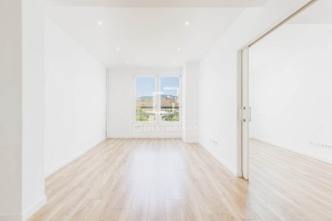 Apartamento de 3 dormitorios en venta en Barcelona, Cataluña, Spain № 7236