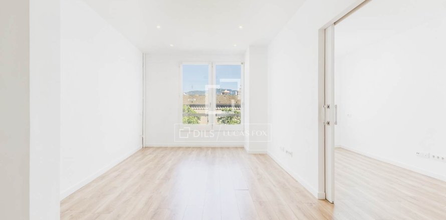 3 bedrooms apartment for sale in Barcelona, Catalonia, Spain № 7236