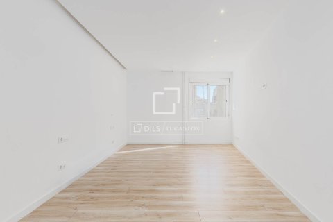 3 bedrooms apartment for sale in Barcelona, Catalonia, Spain № 7236 - photo 8