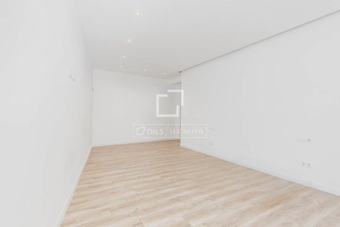 3 bedrooms apartment for sale in Barcelona, Catalonia, Spain № 7236 - photo 7