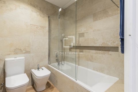 3 bedrooms apartment for sale in Barcelona, Catalonia, Spain № 7236 - photo 10