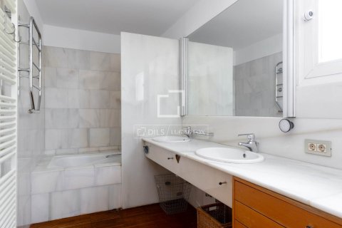 4 bedrooms villa for sale in Cabrils, Barcelona, Catalonia, Spain № 7235 - photo 16