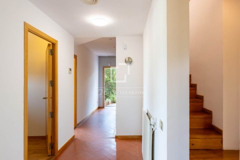 4 bedrooms villa for sale in Cabrils, Barcelona, Catalonia, Spain № 7235 - photo 7