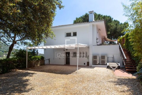 4 bedrooms villa for sale in Cabrils, Barcelona, Catalonia, Spain № 7235 - photo 4