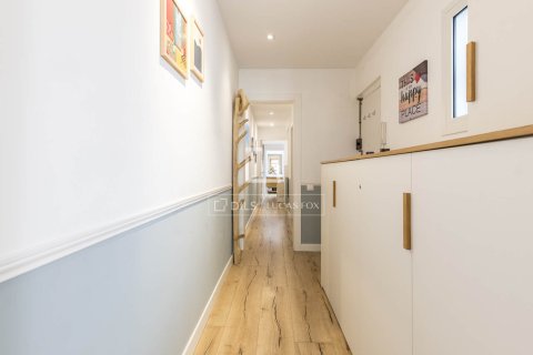Купить квартиру в Барселона, Испания с 2 спальни, 90м², № 7233 - фото 19