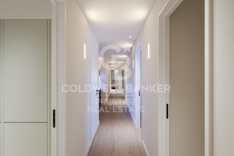 Apartamento de 4 dormitorios en venta en Barcelona, Cataluña, Spain № 5834 - foto 15