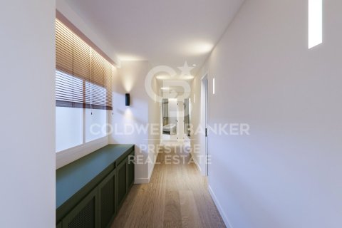 Apartamento de 4 dormitorios en venta en Barcelona, Cataluña, Spain № 5834 - foto 21