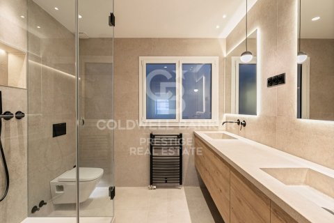 Apartamento de 4 dormitorios en venta en Barcelona, Cataluña, Spain № 5834 - foto 22