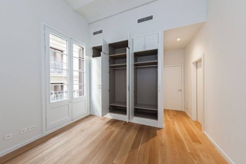 Apartamento de 2 dormitorios en venta en Barcelona, Cataluña, Spain № 6340 - foto 14