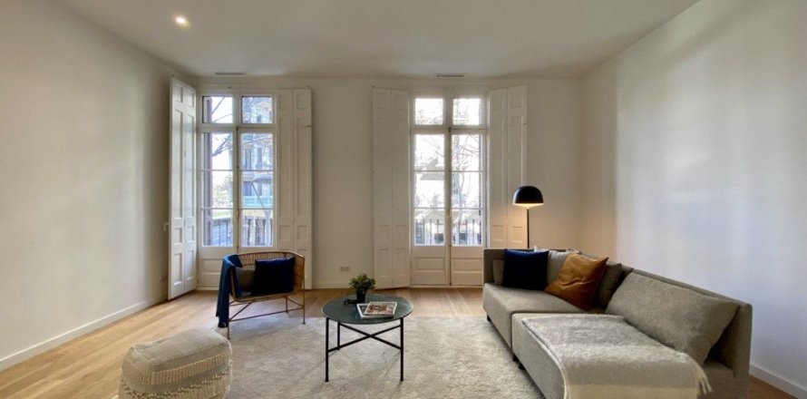 3 bedrooms apartment for sale in Barcelona, Catalonia, Spain № 6338