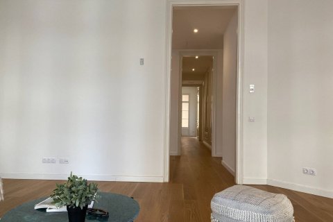 3 bedrooms apartment for sale in Barcelona, Catalonia, Spain № 6338 - photo 18