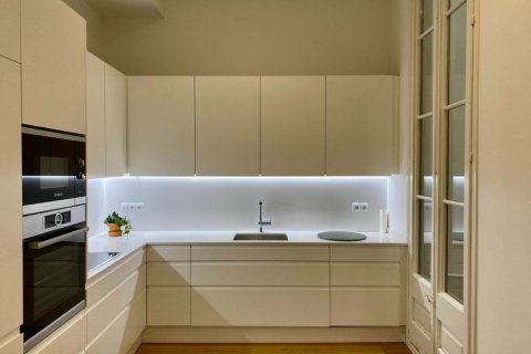 3 bedrooms apartment for sale in Barcelona, Catalonia, Spain № 6338 - photo 4