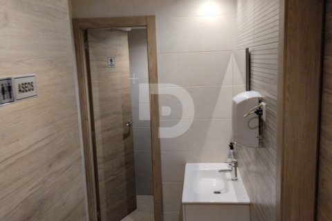 Cafetería / restaurante de 194 m² en venta en Barcelona, Cataluña, Spain № 5182 - foto 6