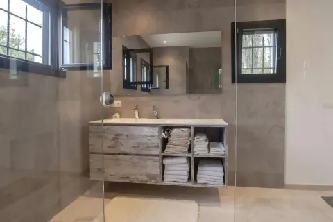 Сasa de 4 dormitorios en venta en Santa Cristina d'Aro, Gerona, Cataluña, Spain № 1468 - foto 15