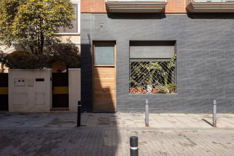 Apartamento de 3 dormitorios en venta en Barcelona, Cataluña, Spain № 1470 - foto 6