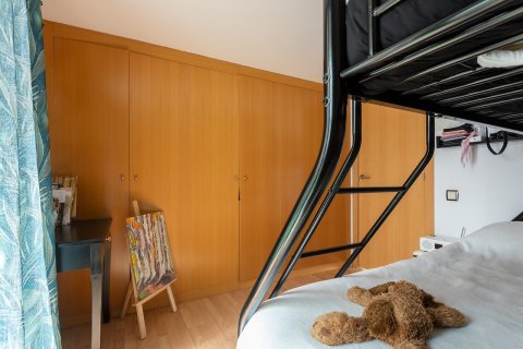Apartamento de 3 dormitorios en venta en Barcelona, Cataluña, Spain № 1470 - foto 27