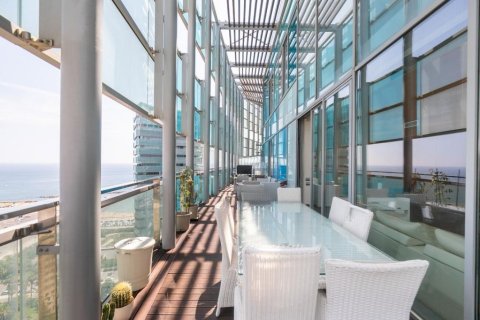 Apartamento de 3 dormitorios en venta en Barcelona, Cataluña, Spain № 1466 - foto 25