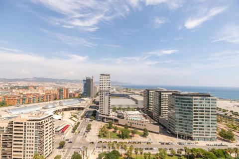 Apartamento de 3 dormitorios en venta en Barcelona, Cataluña, Spain № 1466 - foto 10