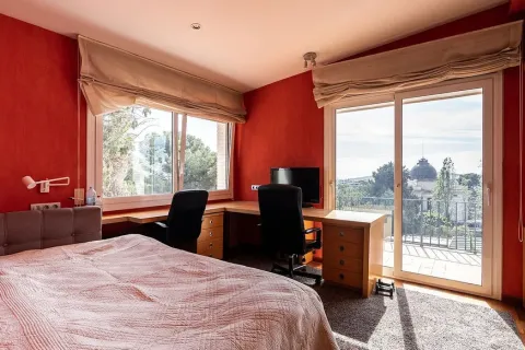 Сasa de 5 dormitorios en venta en Barcelona, Cataluña, Spain № 1467 - foto 14