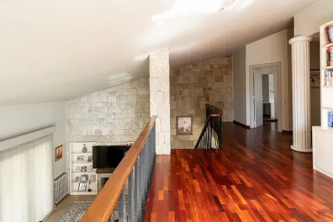Сasa de 5 dormitorios en venta en Barcelona, Cataluña, Spain № 1467 - foto 18
