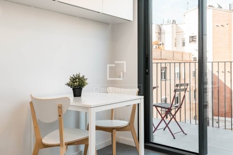 Ático de 4 dormitorios en venta en Barcelona, Cataluña, Spain № 6655 - foto 8
