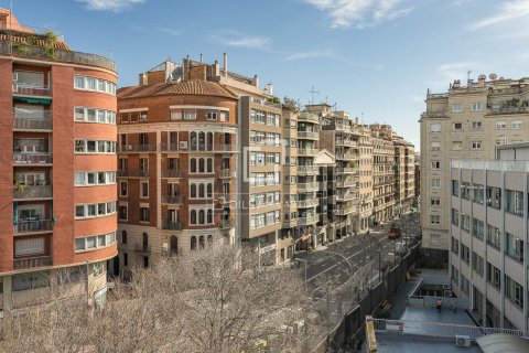 Ático de 4 dormitorios en venta en Barcelona, Cataluña, Spain № 6655 - foto 19
