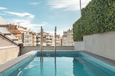 Ático de 4 dormitorios en venta en Barcelona, Cataluña, Spain № 6655