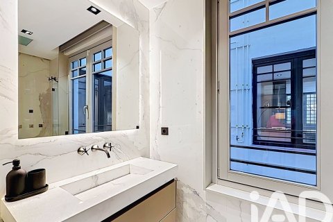 1 chambre apartment à vendre à Barcelona, Catalonia, Spain № 8994 - photo 11