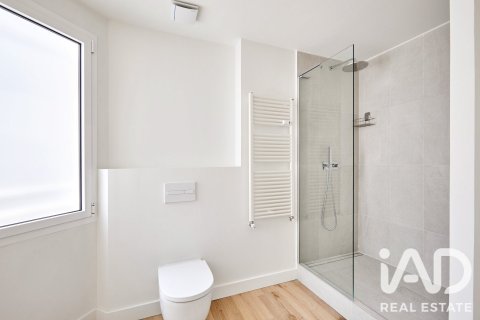 4 bedrooms apartment for sale in Barcelona, Catalonia, Spain № 8992 - photo 21