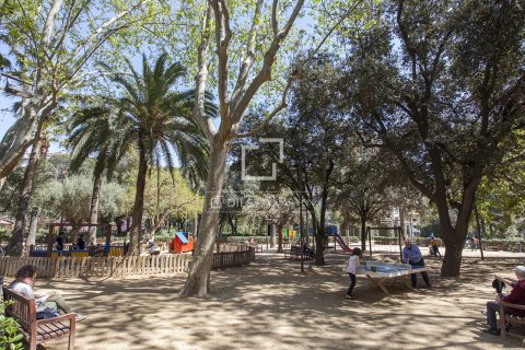 Apartamento de 5 dormitorios en venta en Barcelona, Cataluña, Spain № 4300 - foto 29