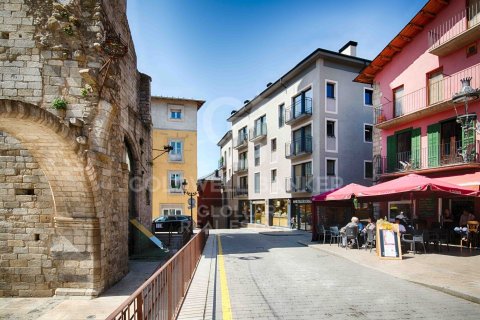 3 bedrooms apartment for sale in Girona, Catalonia, Spain № 7814