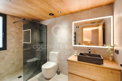 3 bedrooms apartment for sale in Girona, Catalonia, Spain № 7814 - photo 6