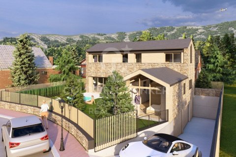 Сasa de 4 dormitorios en venta en Girona, Gerona, Cataluña, Spain № 7815