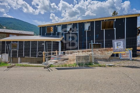 Сasa de 4 dormitorios en venta en Girona, Gerona, Cataluña, Spain № 7815 - foto 10