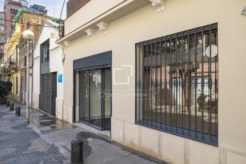 200 sq.m. apartment for sale in Barcelona, Catalonia, Spain № 6455 - photo 28