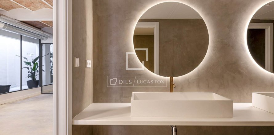 200 sq.m. apartment for sale in Barcelona, Catalonia, Spain № 6455