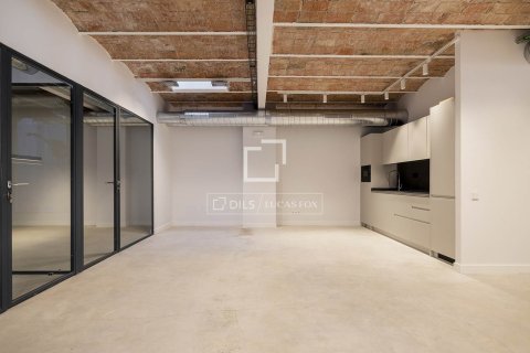 200 sq.m. apartment for sale in Barcelona, Catalonia, Spain № 6455 - photo 8