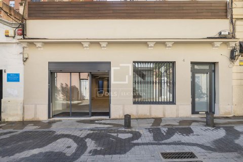 200 sq.m. apartment for sale in Barcelona, Catalonia, Spain № 6455 - photo 27